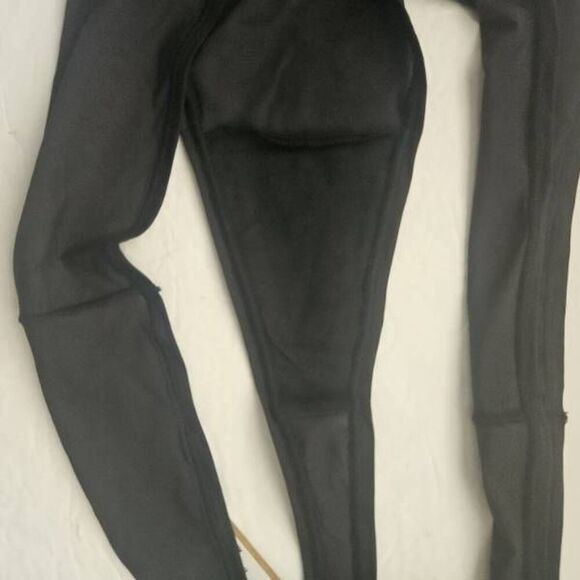 2 PAIR SKIMS V CUT PANTY NWT - Picture 5 of 8